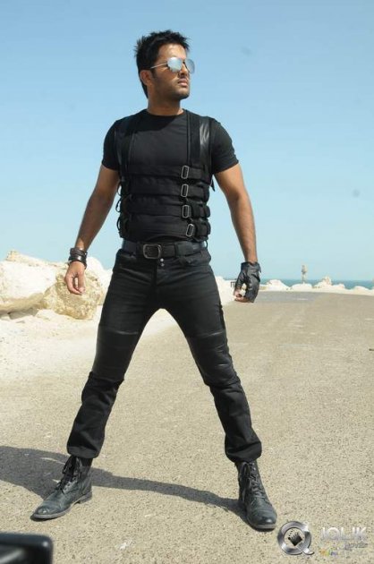 Gunde Jaari Gallanthayyinde